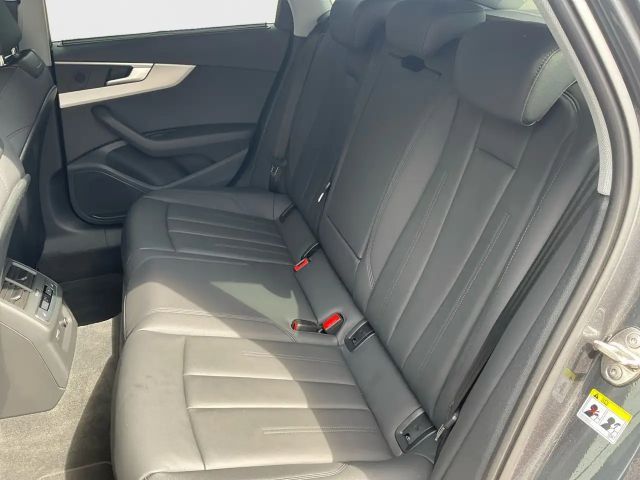 Audi A4 35 TFSI S-Line