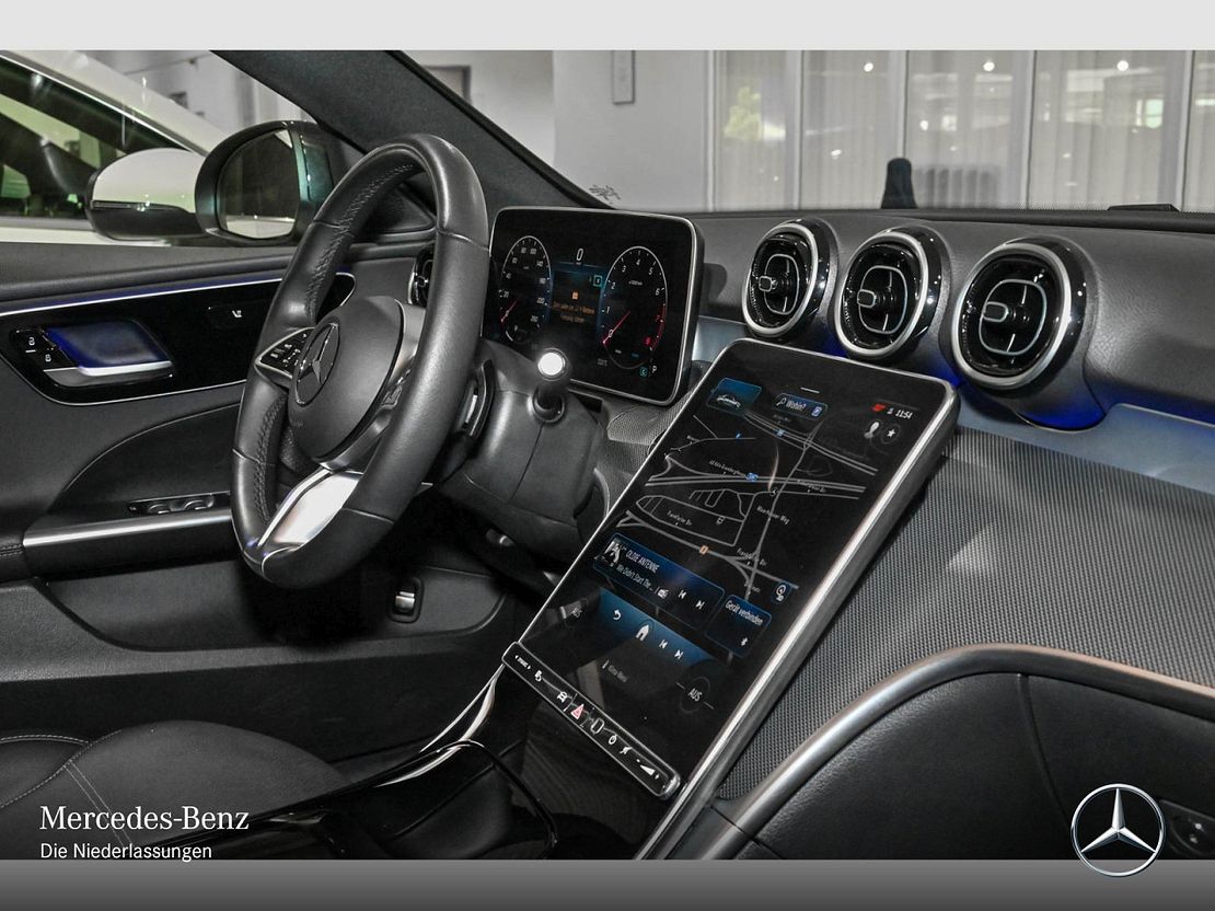 Mercedes-Benz C 180 AVANTGARDE Sedan