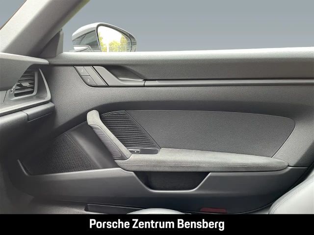 Porsche 992 Cabrio Carrera GTS