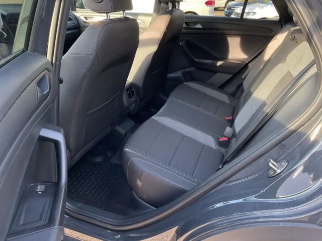 Volkswagen T-Roc 1.5 TSI DSG R-Line