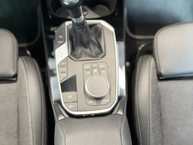 BMW 118 118i Sedan Sport Line