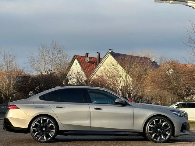 BMW 540 540d M-Sport Sedan xDrive