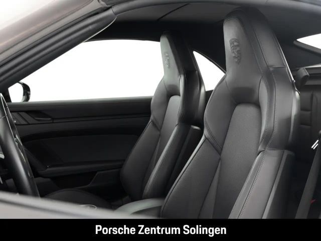 Porsche 992 Cabrio Carrera GTS