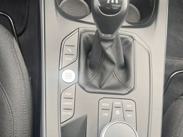 BMW 116 116i 5-deurs Sedan