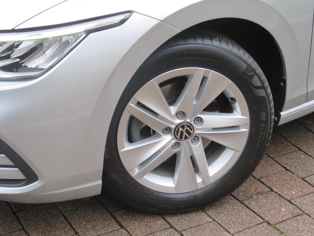 Volkswagen Golf Life Variant