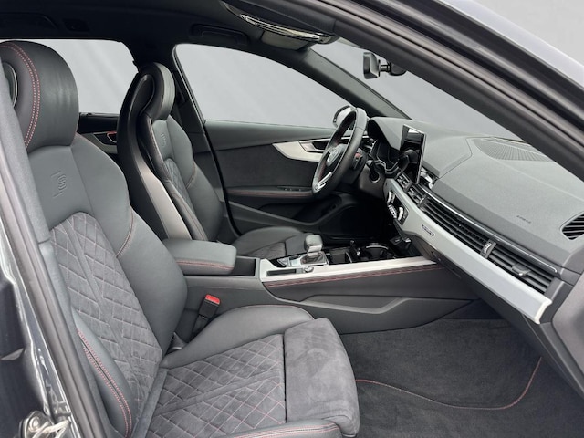 Audi A4 50 TDI Avant Quattro S-Line