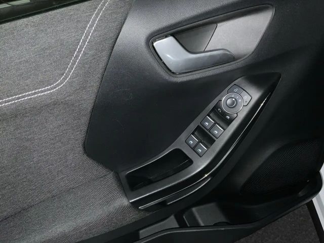 Ford Puma EcoBoost Titanium