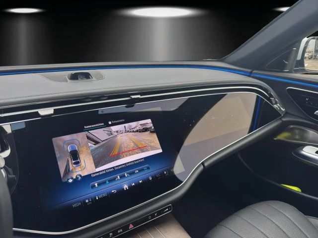 Mercedes-Benz E 400 4MATIC Sedan