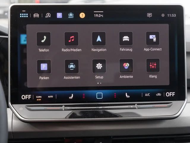 Volkswagen Golf 1.5 TSI Life Variant