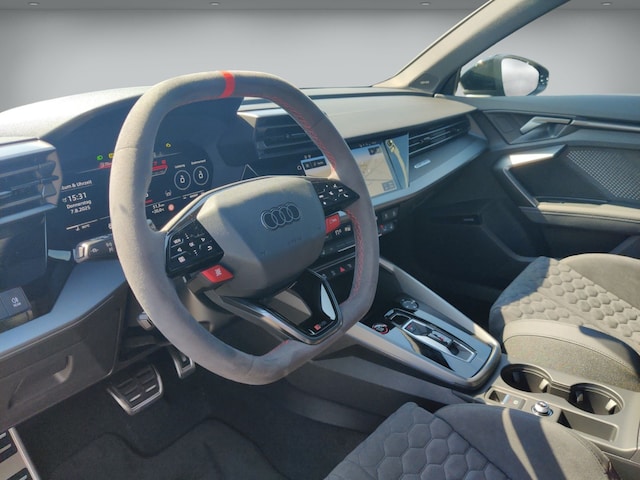 Audi RS3 Quattro S-Tronic Sedan