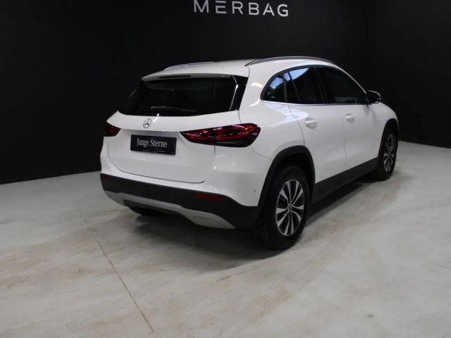 Mercedes-Benz GLA 200 Style