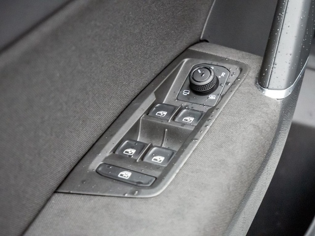 Volkswagen Touran 1.5 TSI DSG R-Line