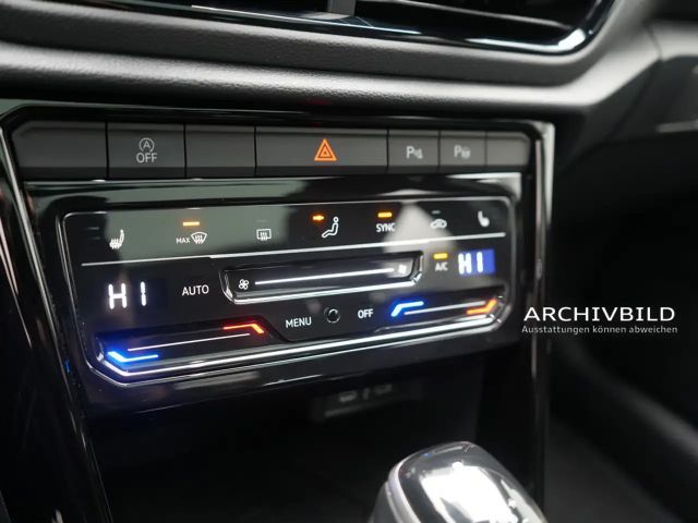 Volkswagen T-Roc R PANO MATRIX AKRAPOVIC LEDER AHK ACC N