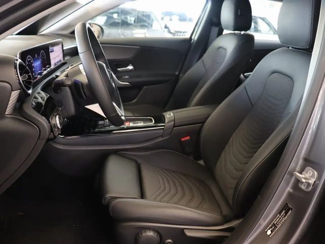 Mercedes-Benz A 180 Progressive