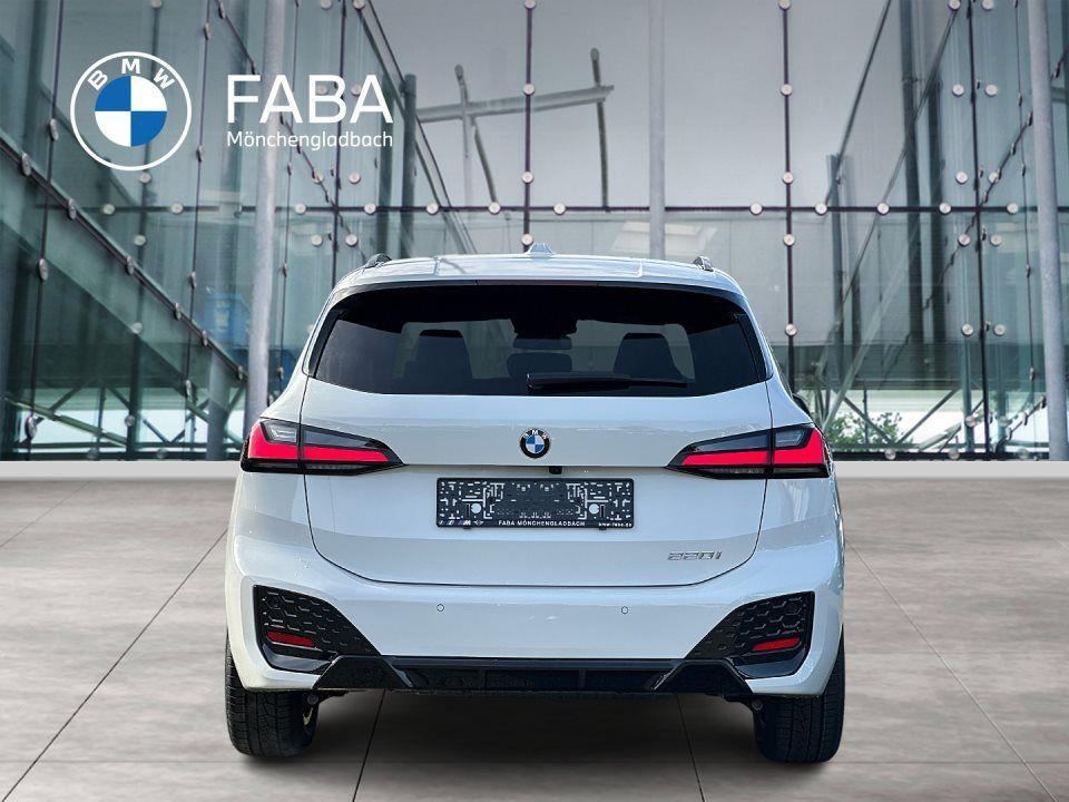 BMW 220 220i Active Tourer