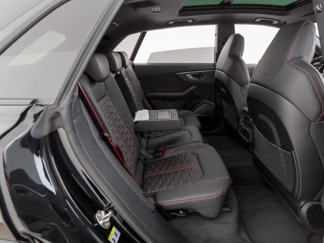 Audi RS Q8 Performance