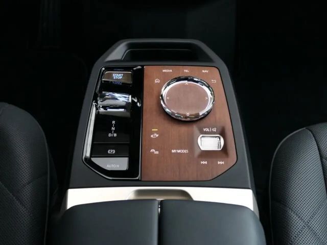 BMW iX Drive pro xDrive50