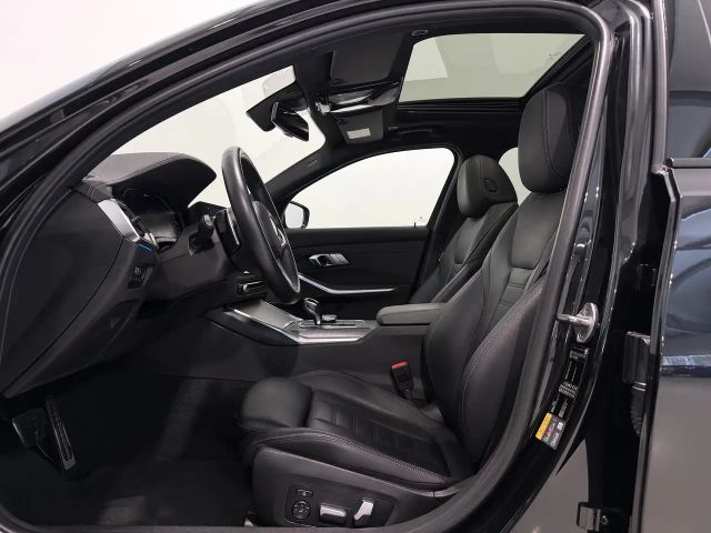 BMW 330 330e M-Sport Sedan