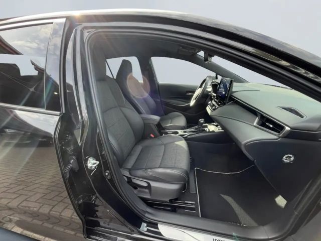 Toyota Corolla Hybride Team D