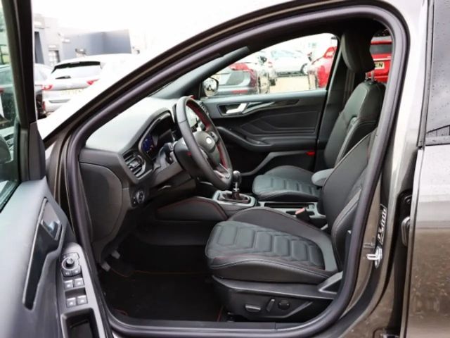 Ford Focus Premium ST Line Wagon