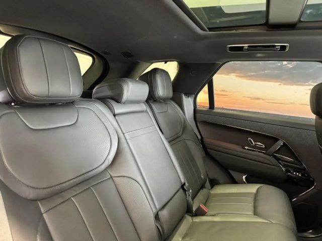 Land Rover Range Rover Sport Black Pack D300 SE