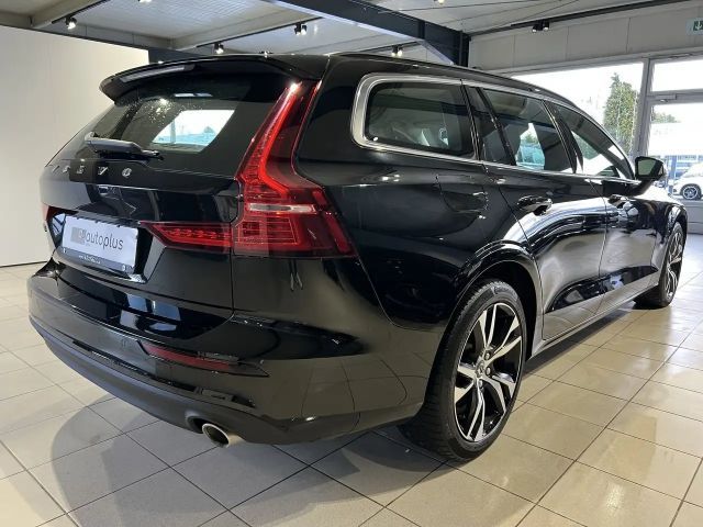 Volvo V60 Momentum