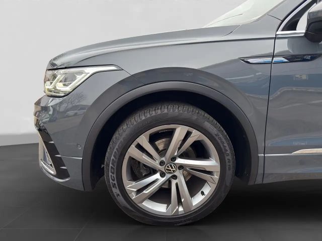 Volkswagen Tiguan 4Motion DSG R-Line