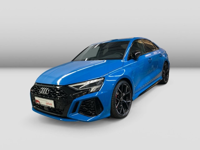 Audi RS3 Quattro S-Tronic Sedan