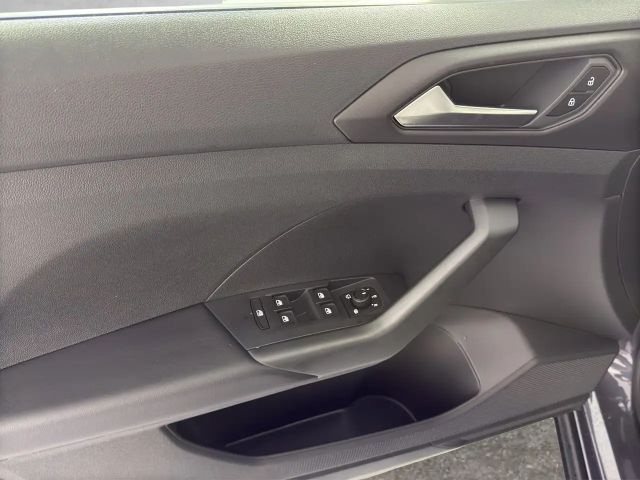 Volkswagen T-Cross 4Me TSI