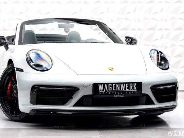 Porsche 992 Cabrio Carrera GTS