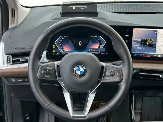 BMW 220 220d Active Tourer Luxury Line Sedan