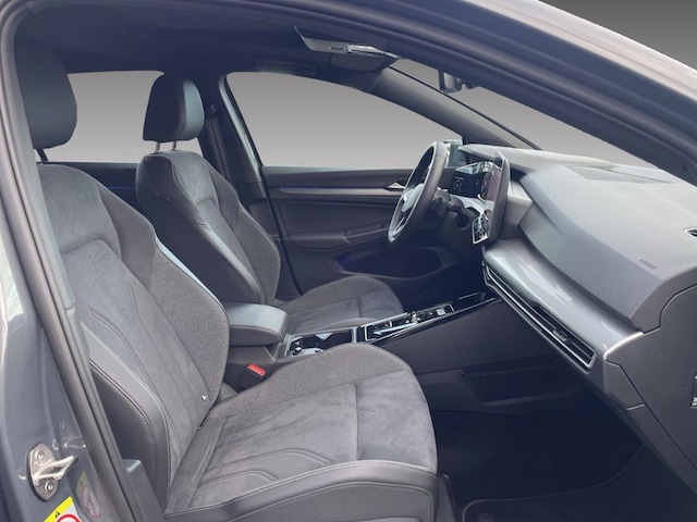 Volkswagen Golf 1.5 eTSI DSG Golf VIII