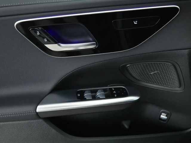 Mercedes-Benz C 300 AMG Line C 300 d Sedan