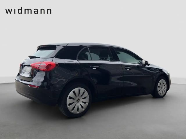 Mercedes-Benz A 250 A 250 e