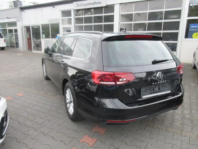 Volkswagen Passat 1.5 TSI Business DSG Variant