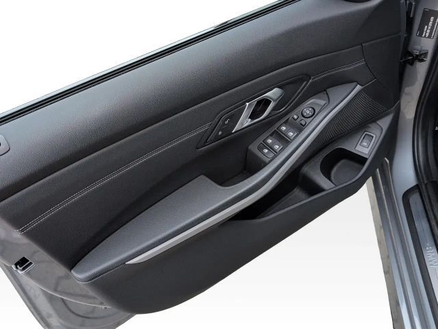 BMW 330 330i Touring xDrive