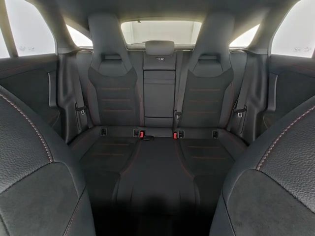 Mercedes-Benz CLA 200 AMG Line Shooting Brake