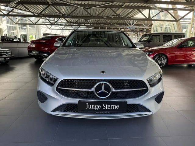 Mercedes-Benz A 180 Progressive