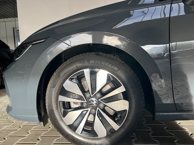 Volkswagen Golf 1.5 TSI