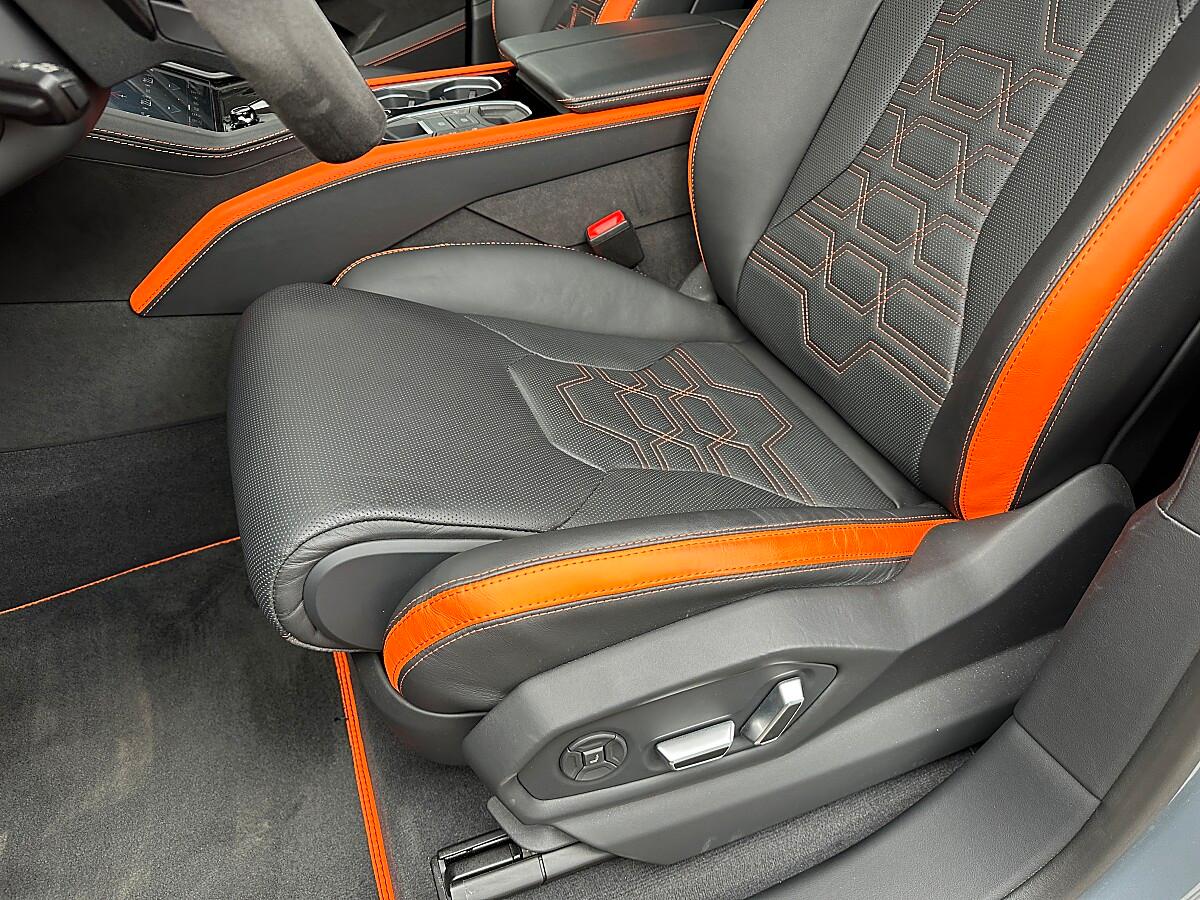 Lamborghini Urus URUS SE