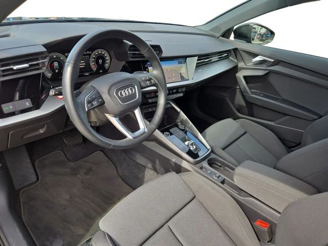 Audi A3 30 TDI S-Tronic Sedan