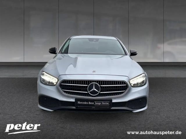 Mercedes-Benz E 300 AVANTGARDE Sedan