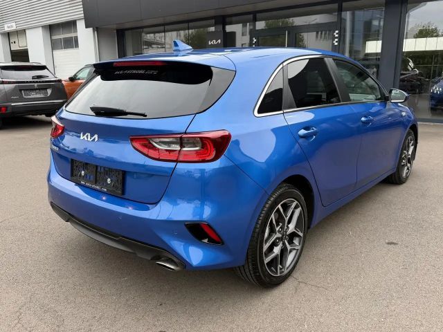 Kia Ceed Silber Voll-LED Scheinwerfer