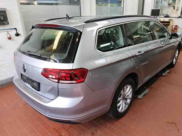 Volkswagen Passat 2.0 TDI Business DSG Variant