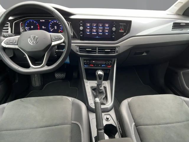 Volkswagen Polo 1.0 TSI DSG Style