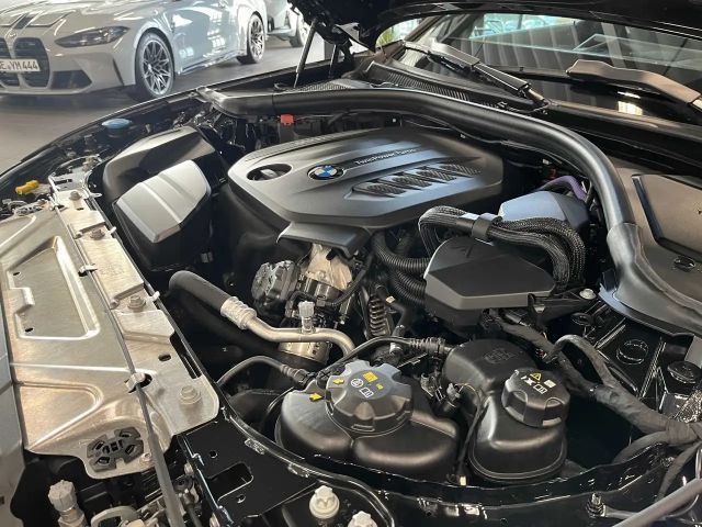 BMW 320 320d M-Sport Sedan