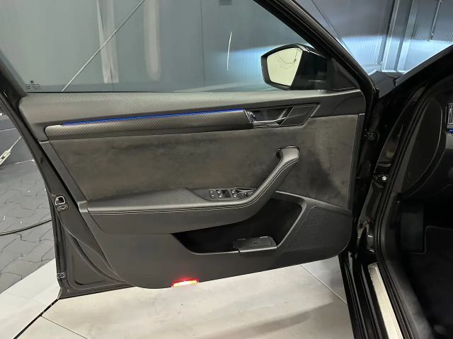 Skoda Superb 4x4 Combi Sportline