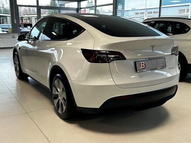 Tesla Model Y AWD Long Range