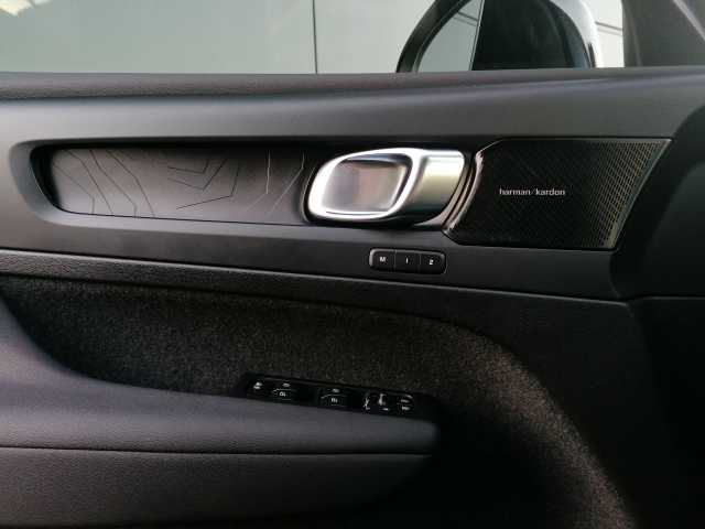 Volvo XC40 R-Design T4 Twin Engine