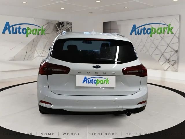 Ford Focus Titanium Wagon